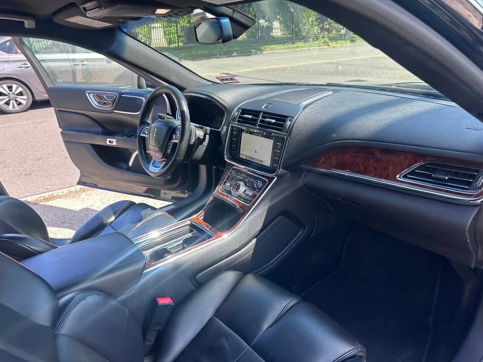 2017 Lincoln Continental 10th Gen - Image 15 of 18