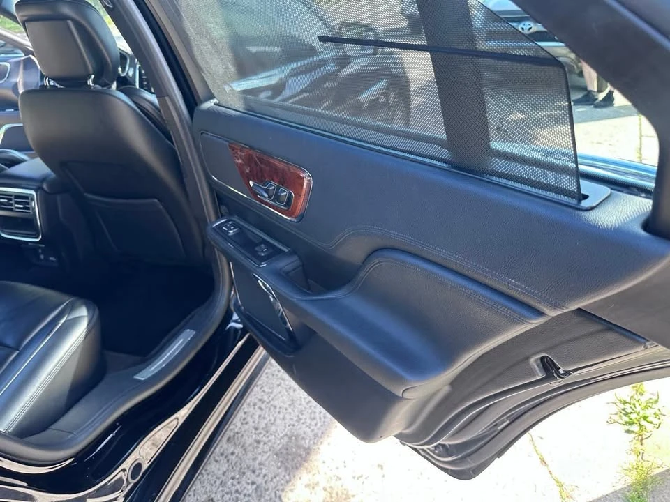 2017 Lincoln Continental 10th Gen - Image 10 of 18