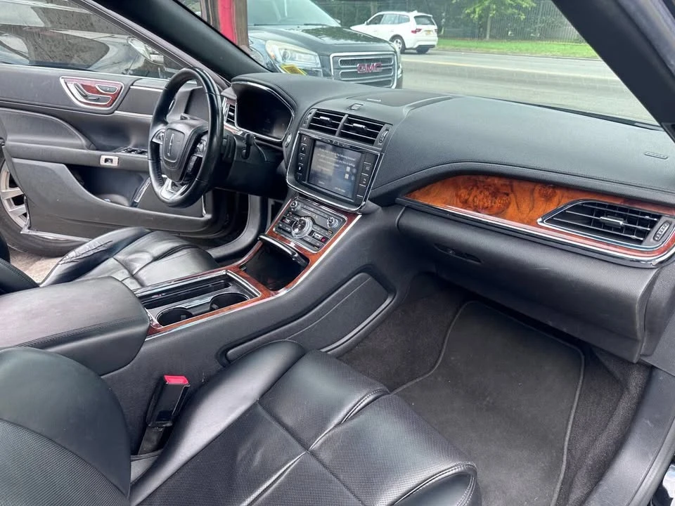 2017 Lincoln Continental 10th Gen - Image 19 of 20
