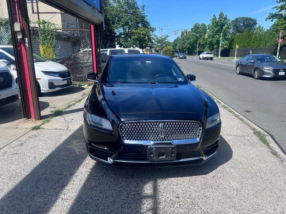 2017 Lincoln Continental 10th Gen - Image 2 of 18