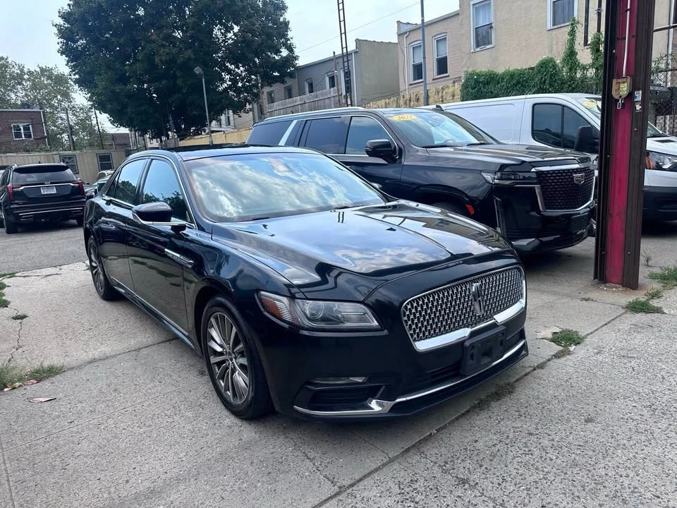 2017 Lincoln Continental 10th Gen - Image 3 of 20