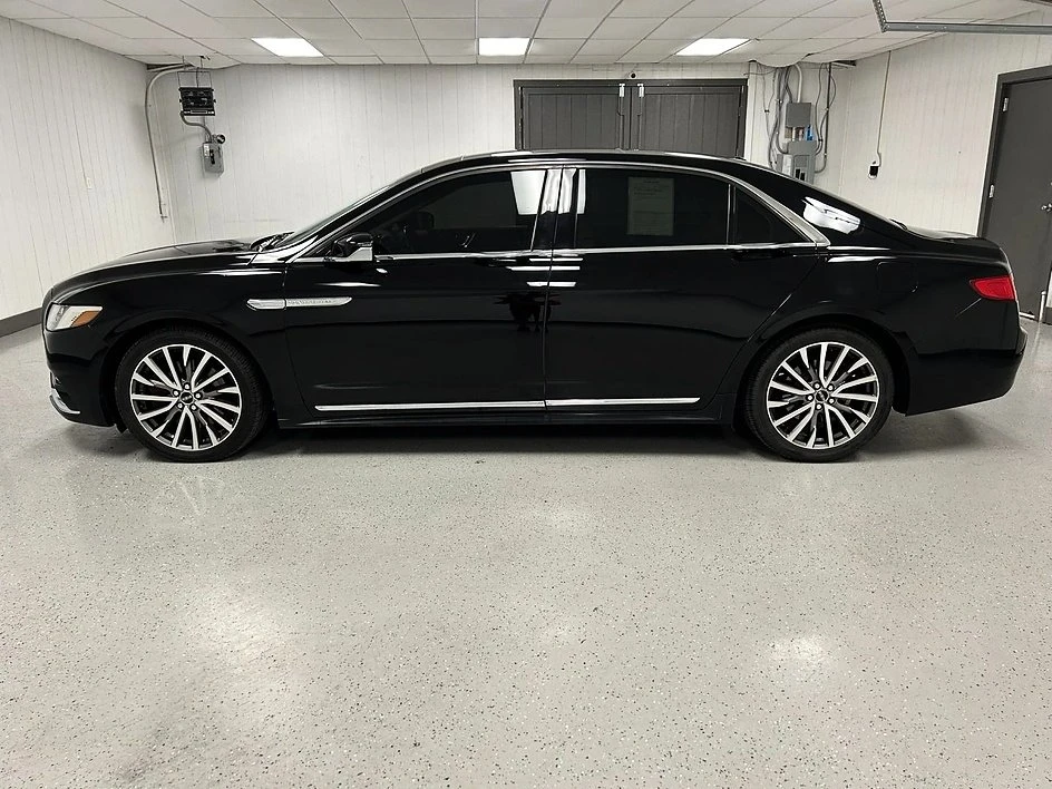 2017 Lincoln Continental 10th Gen - Image 12 of 18