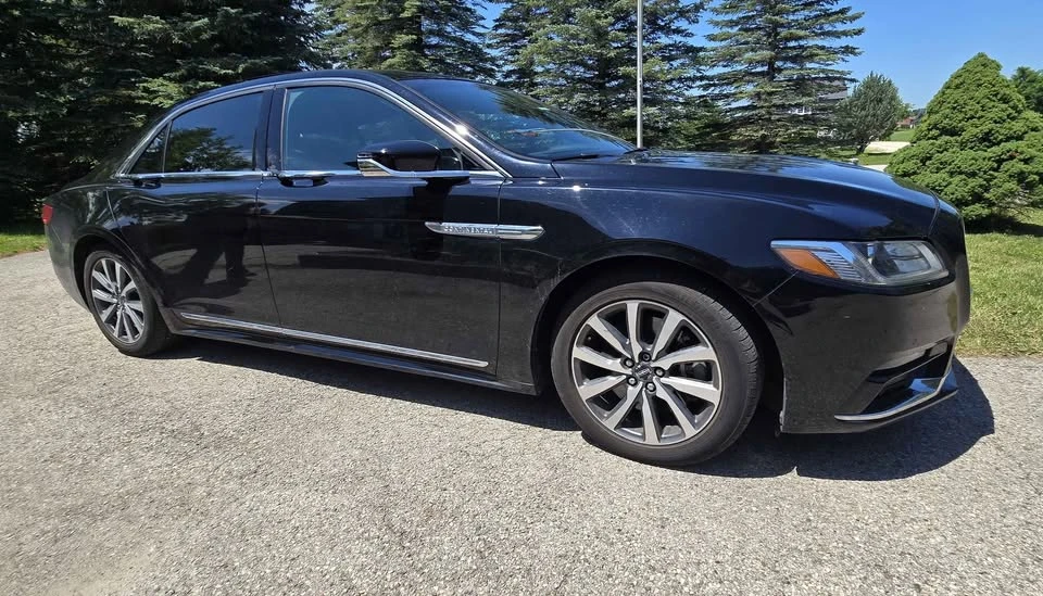 2017 Lincoln Continental 10th Gen - Image 3 of 13