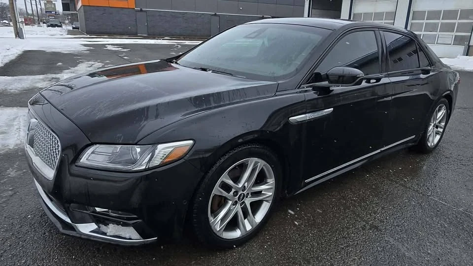 2017 Lincoln Continental 10th Gen - Image 19 of 20