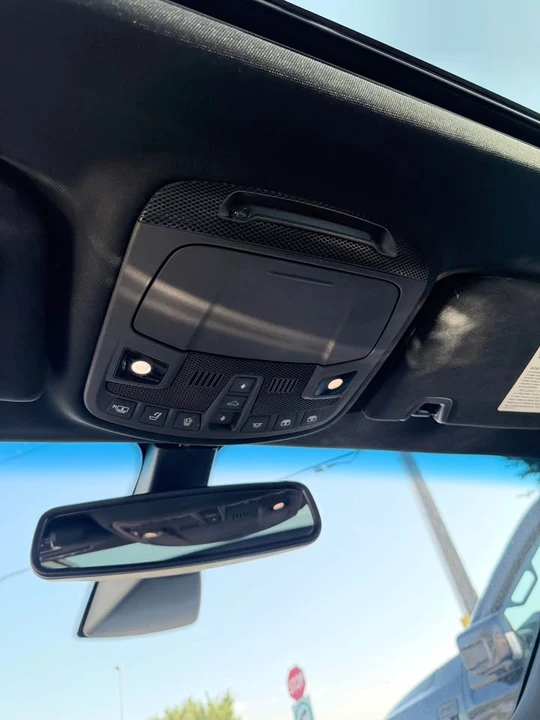 2017 Lincoln Continental 10th Gen - Image 16 of 20
