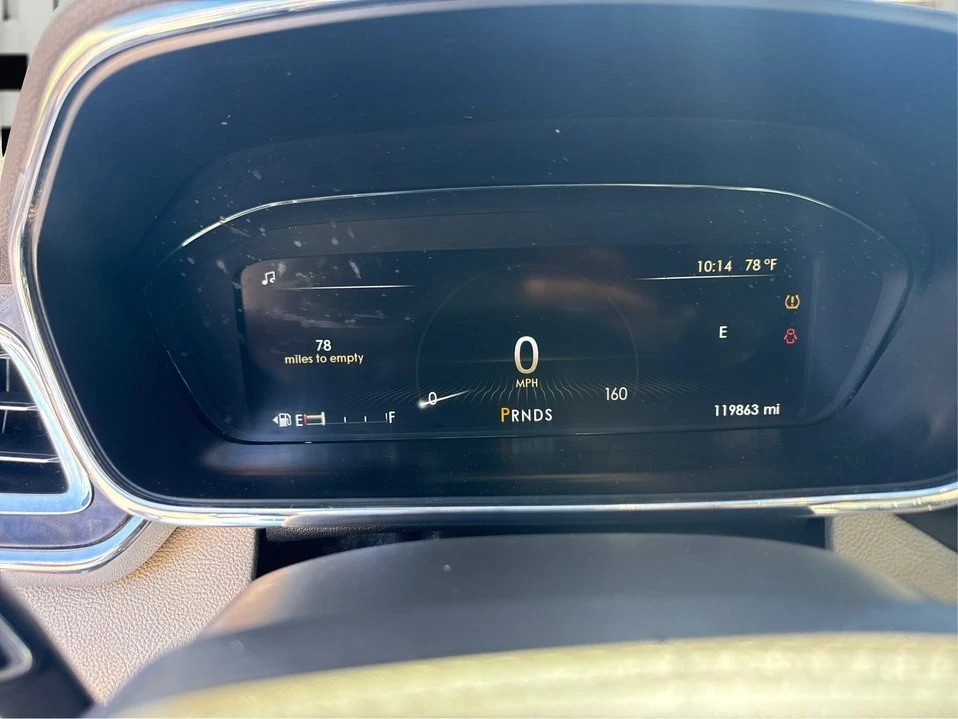 2017 Lincoln Continental 10th Gen - Image 16 of 20