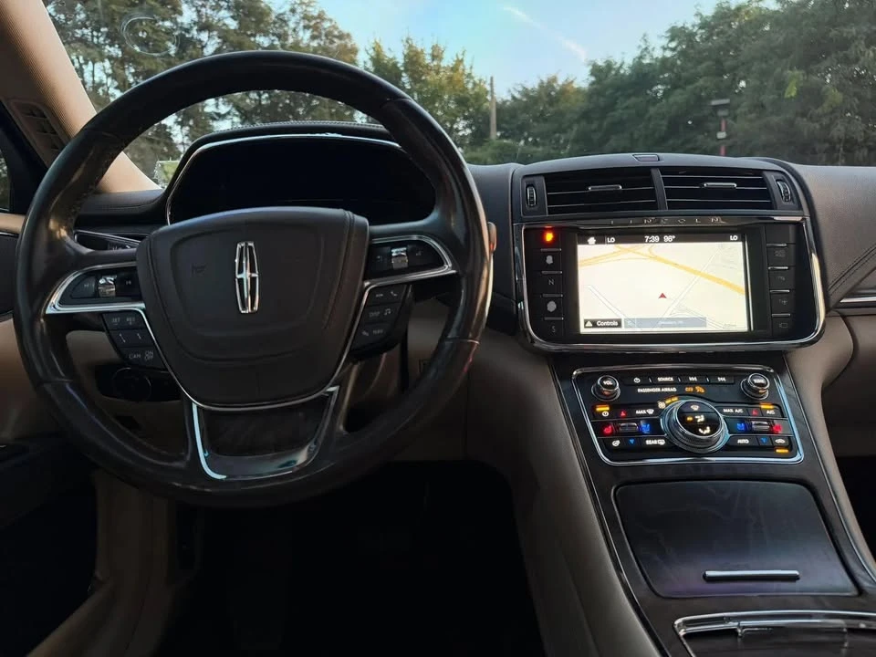 2017 Lincoln Continental 10th Gen - Image 14 of 20