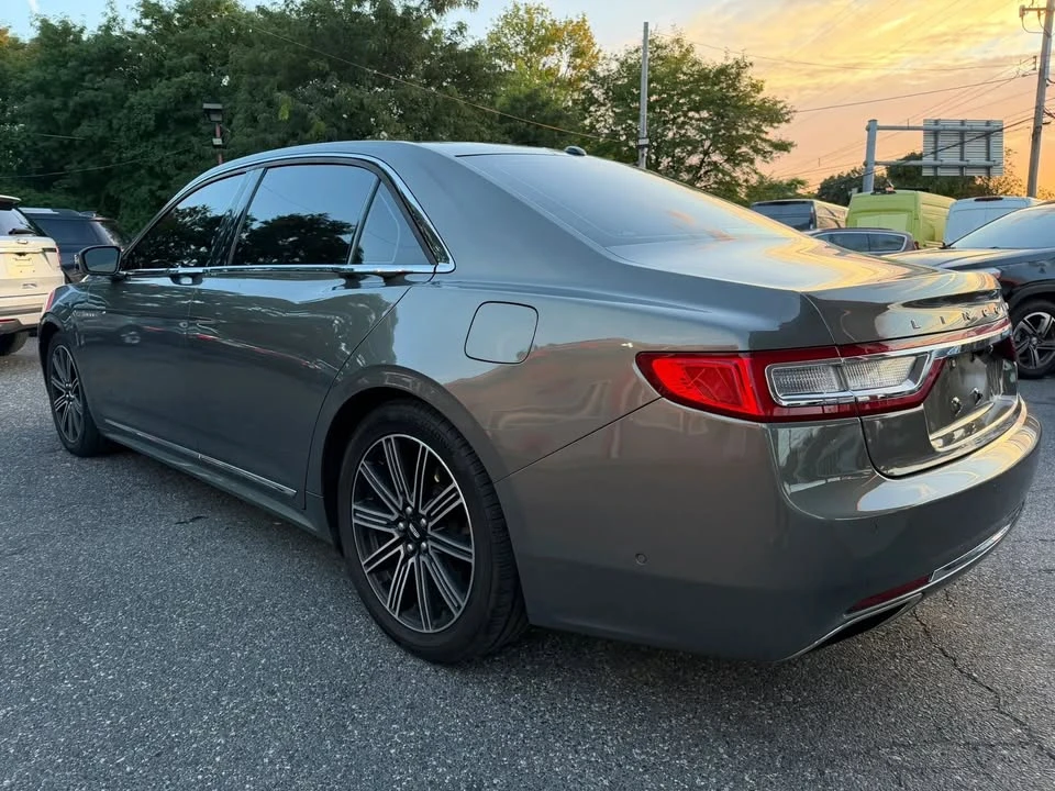 2017 Lincoln Continental 10th Gen - Image 3 of 20