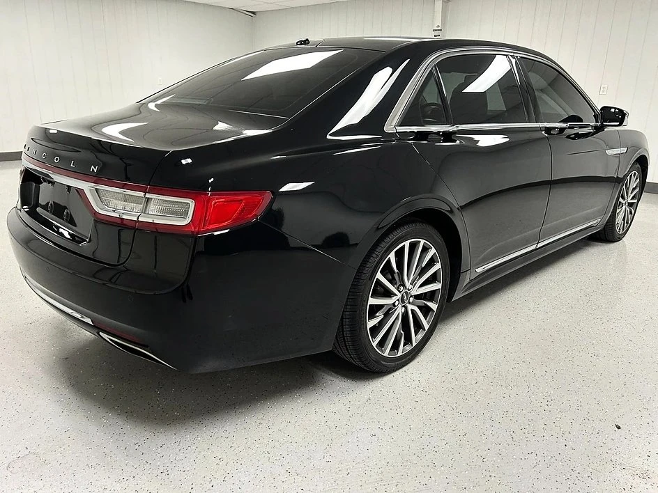 2017 Lincoln Continental 10th Gen - Image 6 of 13
