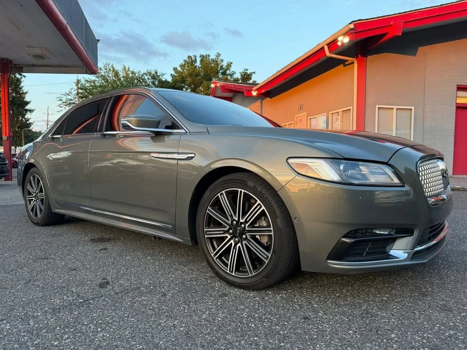 2017 Lincoln Continental 10th Gen - Image 8 of 20