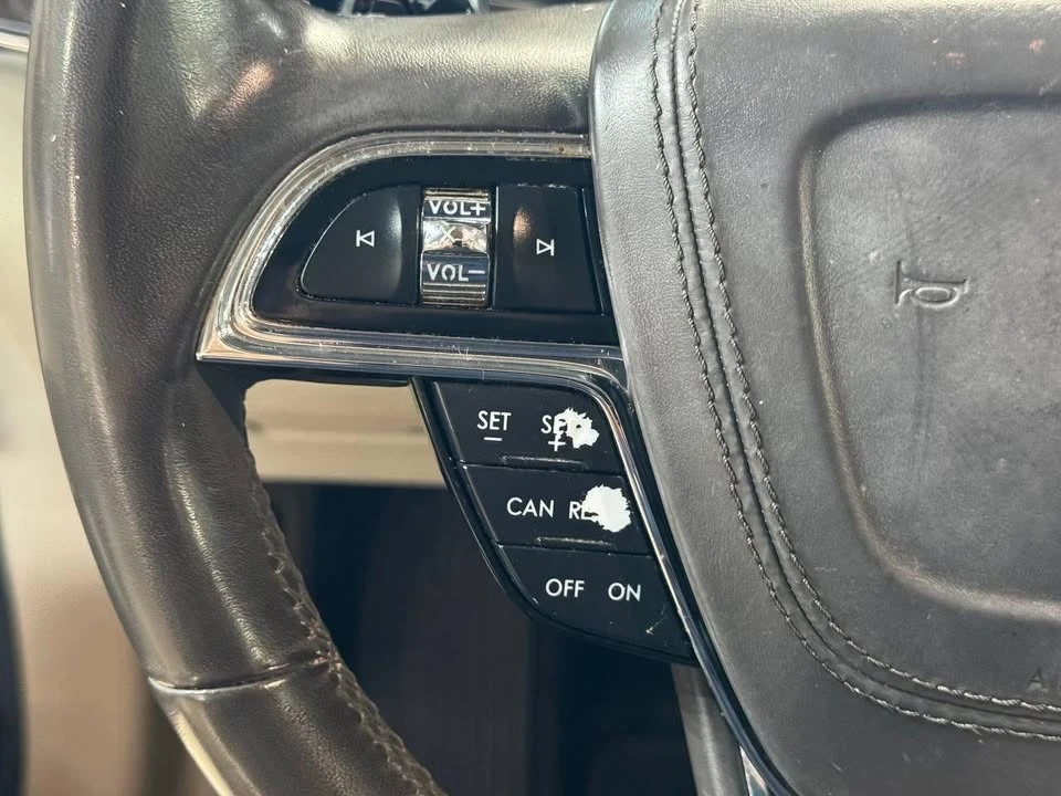 2017 Lincoln Continental 10th Gen - Image 20 of 20