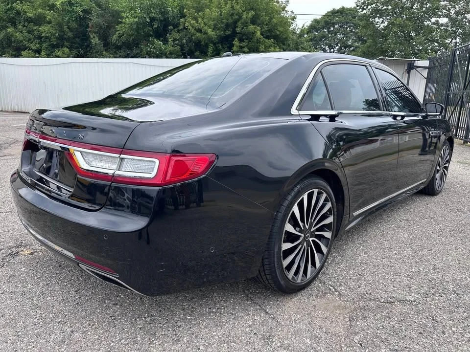 2017 Lincoln Continental 10th Gen - Image 7 of 20