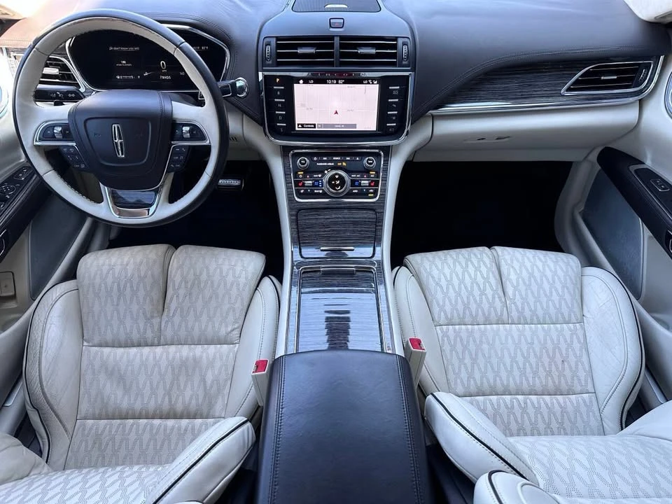2017 Lincoln Continental 10th Gen - Image 15 of 20
