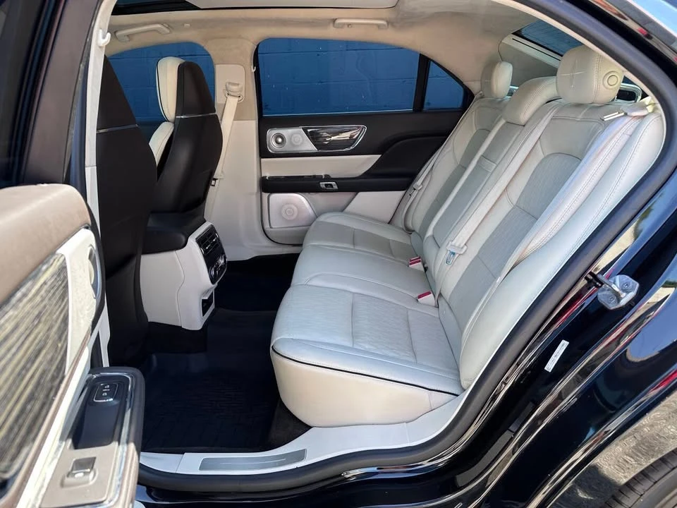 2017 Lincoln Continental 10th Gen - Image 14 of 20
