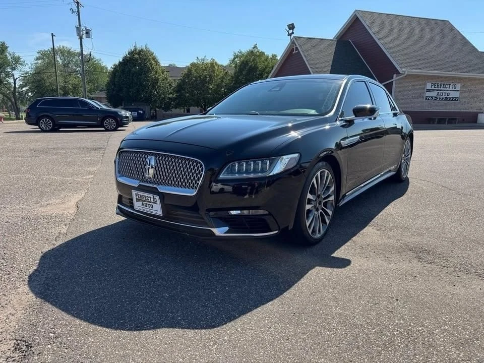 2017 Lincoln Continental 10th Gen - Image 11 of 20