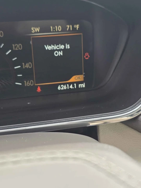 2017 Lincoln Continental 10th Gen - Image 6 of 8