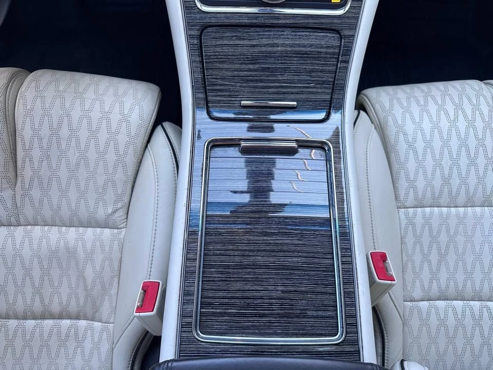 2017 Lincoln Continental 10th Gen - Image 19 of 20
