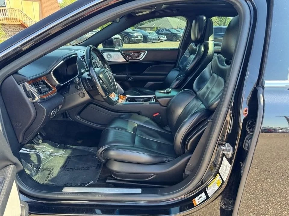 2017 Lincoln Continental 10th Gen - Image 13 of 20