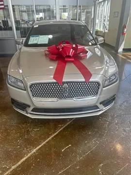 2017 Lincoln Continental Select