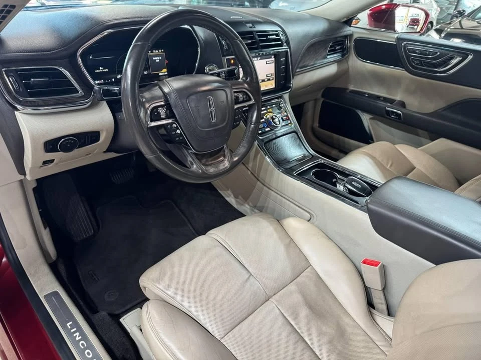 2017 Lincoln Continental 10th Gen - Image 15 of 20