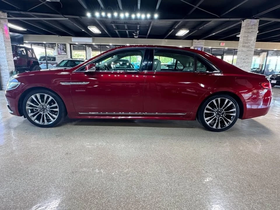 2017 Lincoln Continental 10th Gen - Image 4 of 20