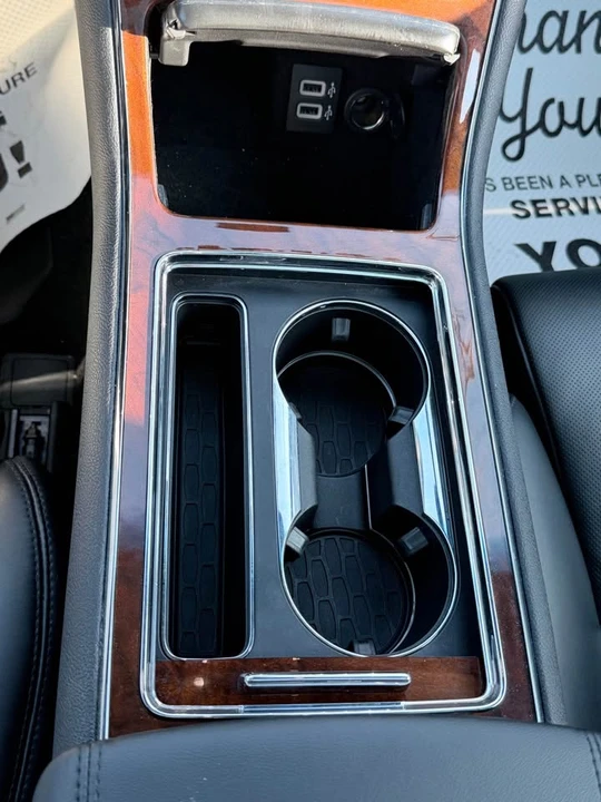 2017 Lincoln Continental 10th Gen - Image 15 of 20