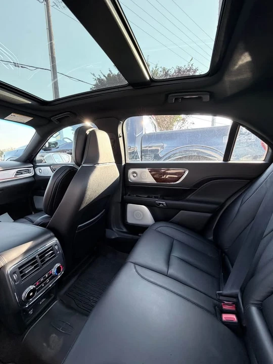 2017 Lincoln Continental 10th Gen - Image 19 of 20