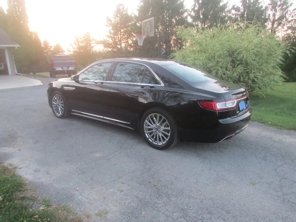 2017 Lincoln Continental 10th Gen - Image 13 of 20