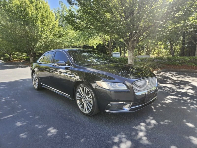 2017 Lincoln Continental 10th Gen - Image 4 of 17