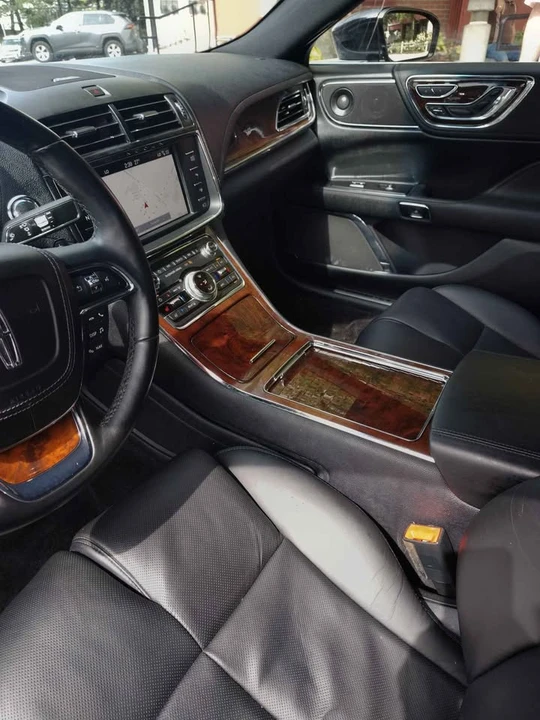 2017 Lincoln Continental 10th Gen - Image 6 of 7