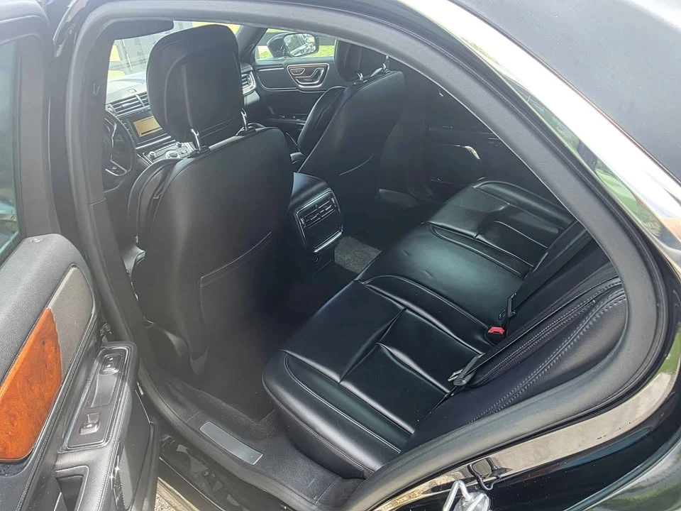 2017 Lincoln Continental 10th Gen - Image 5 of 8