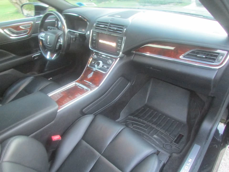 2017 Lincoln Continental 10th Gen - Image 4 of 20