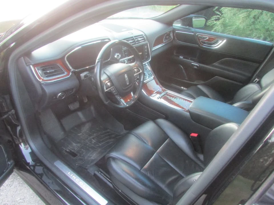 2017 Lincoln Continental 10th Gen - Image 11 of 20
