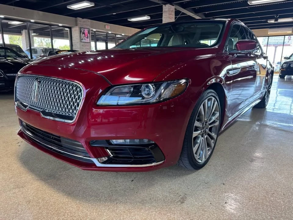 2017 Lincoln Continental 10th Gen - Image 3 of 20