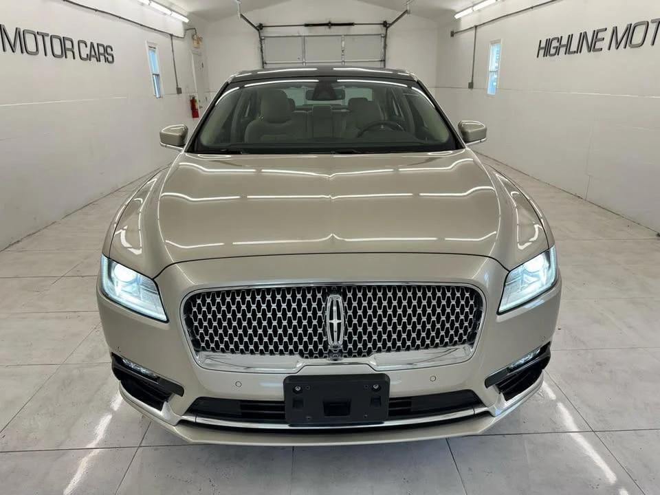 2017 Lincoln Continental 10th Gen - Image 2 of 20