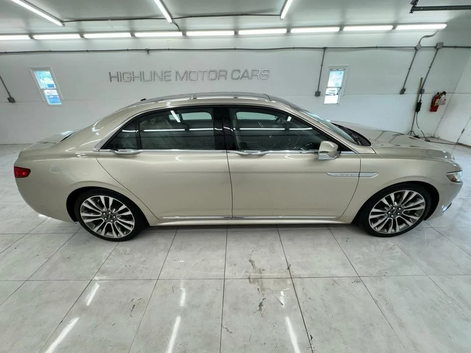 2017 Lincoln Continental 10th Gen - Image 4 of 20