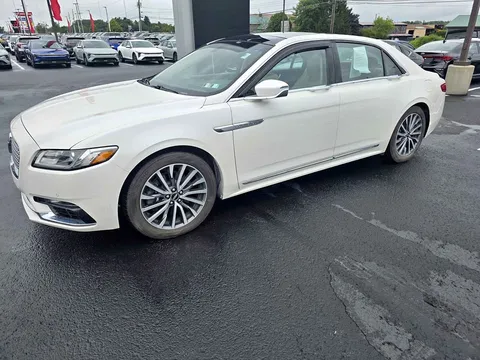 2017 Lincoln Continental Select