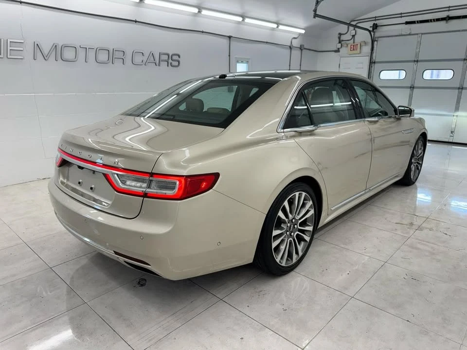 2017 Lincoln Continental 10th Gen - Image 5 of 20