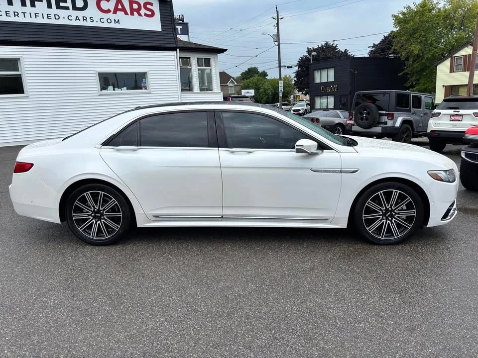 2017 Lincoln Continental 10th Gen - Image 8 of 20
