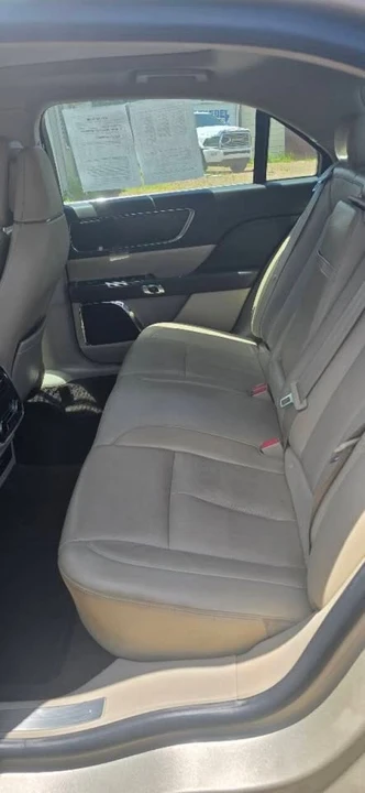2017 Lincoln Continental 10th Gen - Image 10 of 11