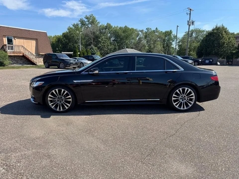 2017 Lincoln Continental 10th Gen - Image 9 of 20
