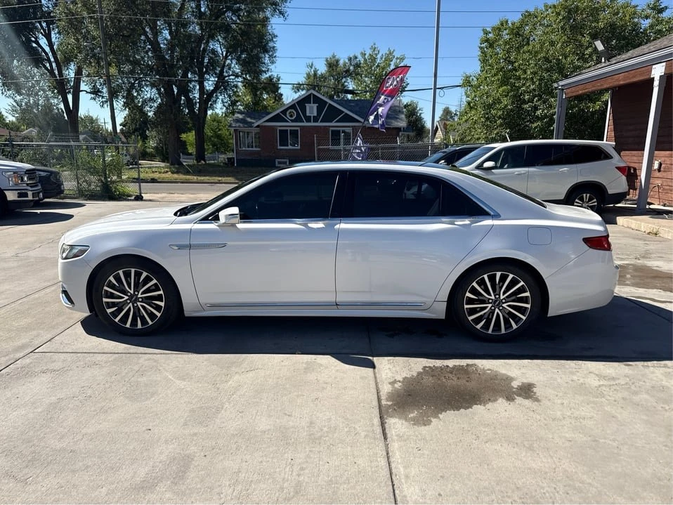 2017 Lincoln Continental 10th Gen - Image 8 of 20