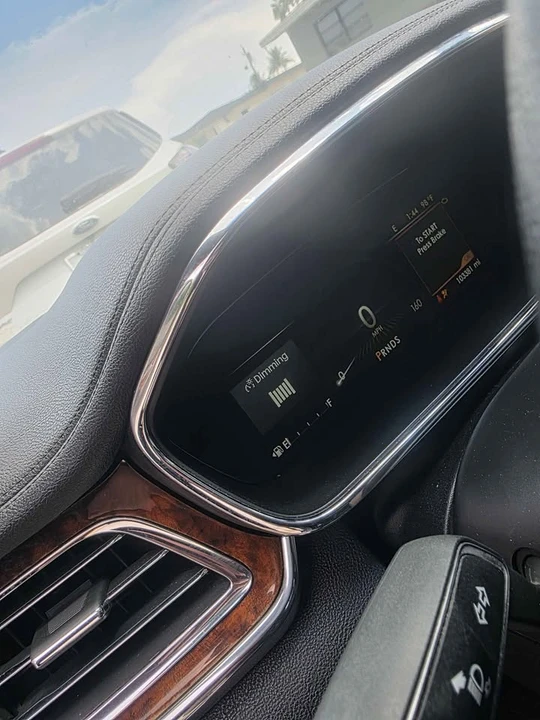 2017 Lincoln Continental 10th Gen - Image 8 of 8