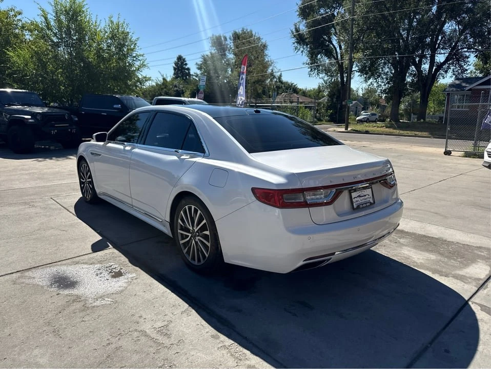 2017 Lincoln Continental 10th Gen - Image 7 of 20