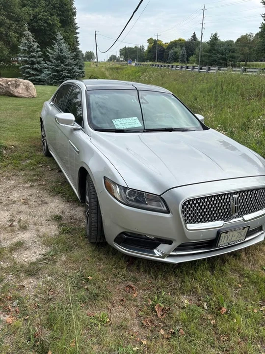 2017 Lincoln Continental 10th Gen - Image 4 of 4