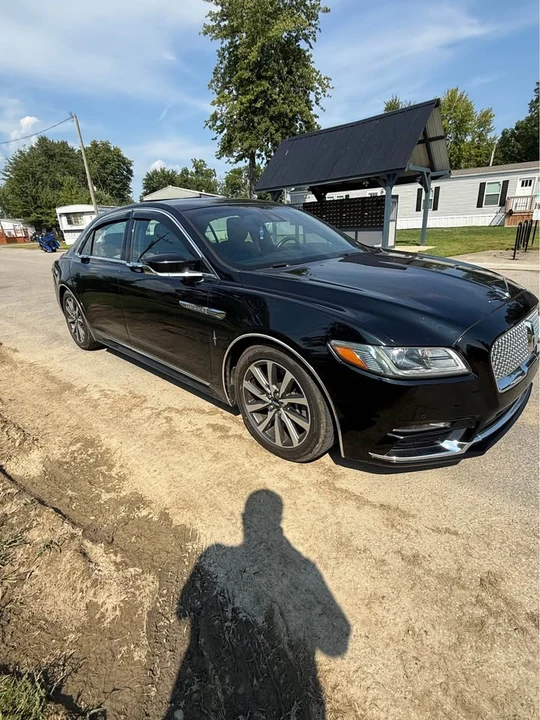 2017 Lincoln Continental 10th Gen - Image 5 of 8