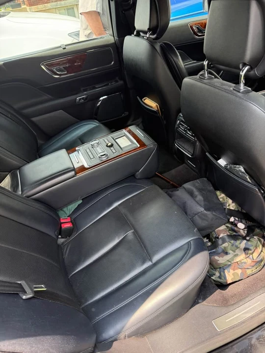2017 Lincoln Continental 10th Gen - Image 8 of 8