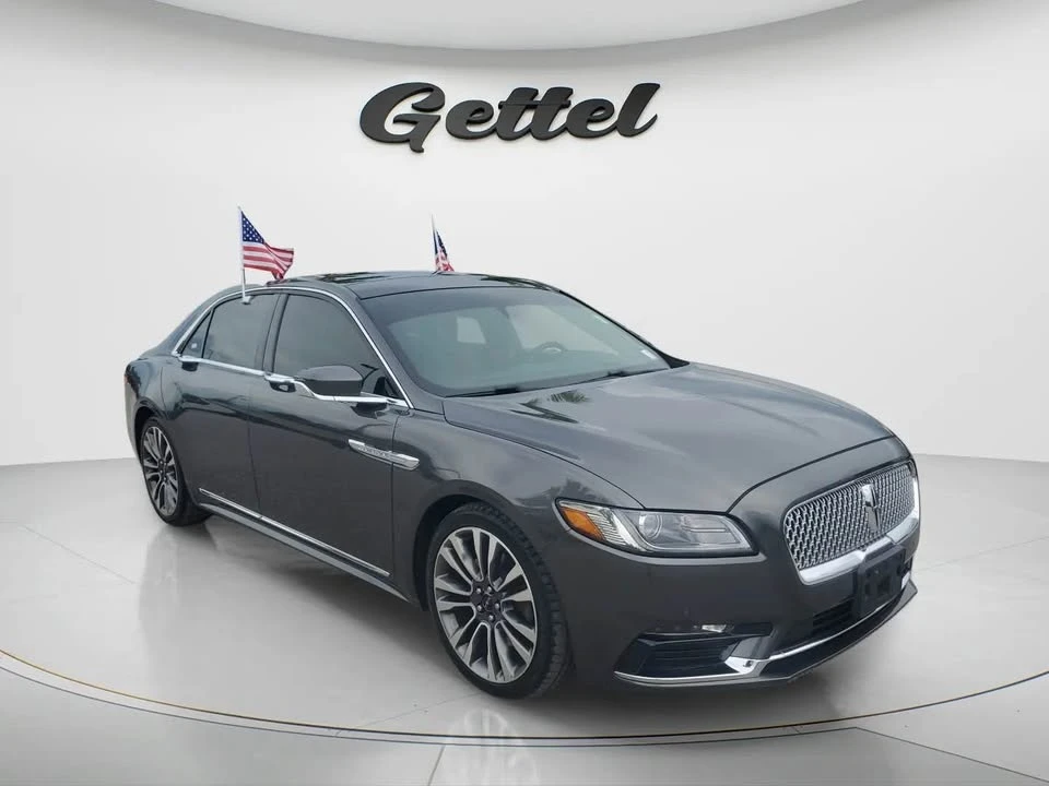 2017 Lincoln Continental 10th Gen - Image 3 of 17