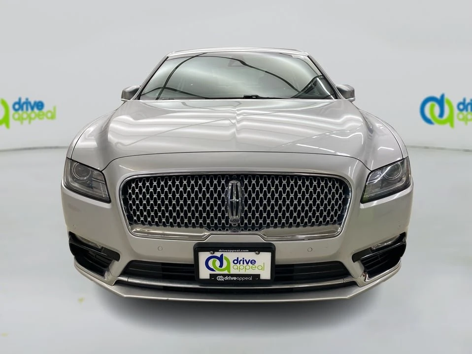 2017 Lincoln Continental 10th Gen - Image 13 of 20