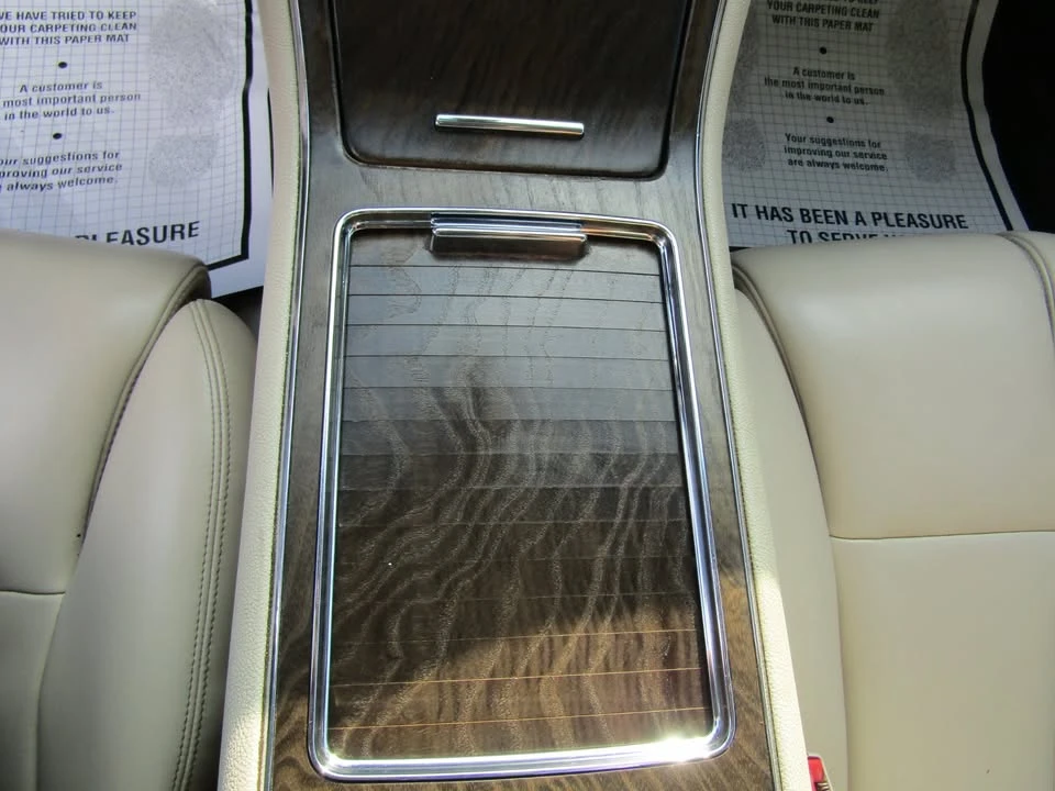 2017 Lincoln Continental 10th Gen - Image 17 of 20
